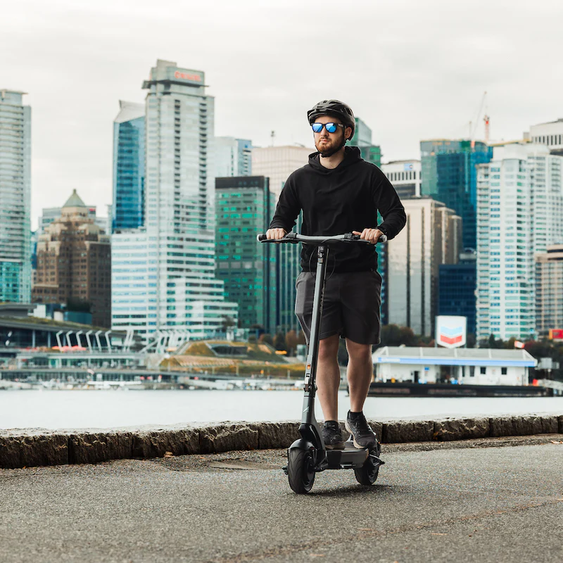 Commuter Electric Scooter with 43-Mile Range - Image 3